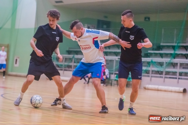 Zdjęcie w galerii na portalu naszraciborz.pl: HLPN: Sobotnie emocje w Arenie Rafako wiadomości z regionu