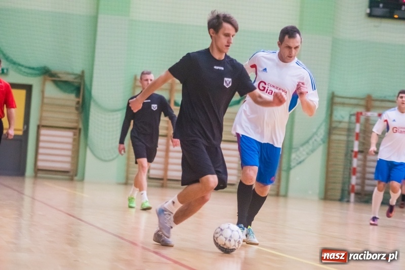 Zdjęcie w galerii na portalu naszraciborz.pl: HLPN: Sobotnie emocje w Arenie Rafako wiadomości z regionu