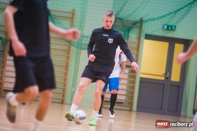 Zdjęcie w galerii na portalu naszraciborz.pl: HLPN: Sobotnie emocje w Arenie Rafako wiadomości z regionu