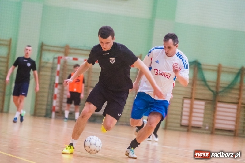 Zdjęcie w galerii na portalu naszraciborz.pl: HLPN: Sobotnie emocje w Arenie Rafako wiadomości z regionu