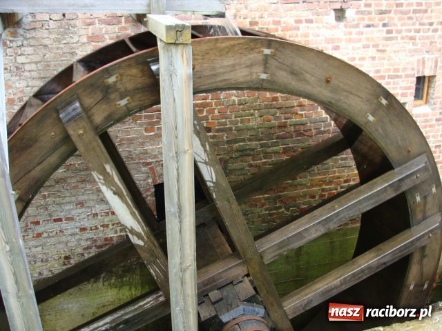 Zdjęcie w galerii na portalu naszraciborz.pl: Trzecia rocznica odrestaurowania młyna wiadomości z regionu