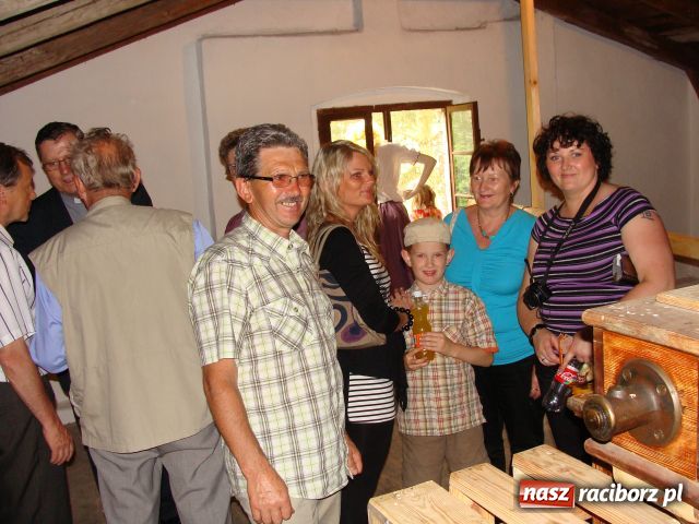 Zdjęcie w galerii na portalu naszraciborz.pl: Trzecia rocznica odrestaurowania młyna wiadomości z regionu