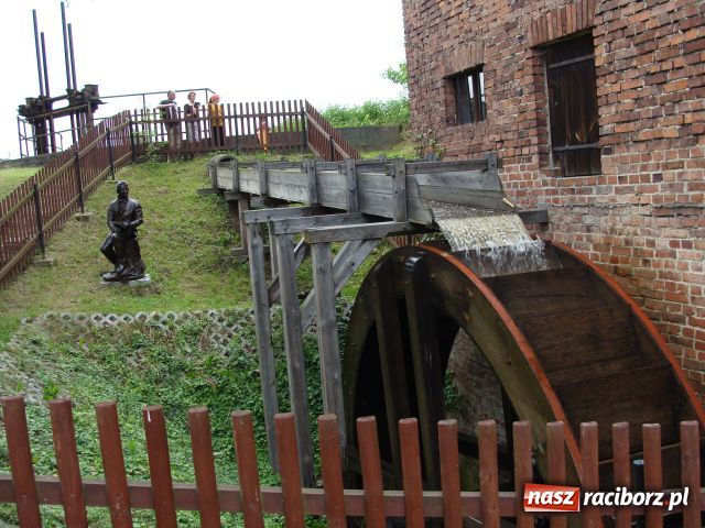 Zdjęcie w galerii na portalu naszraciborz.pl: Trzecia rocznica odrestaurowania młyna wiadomości z regionu