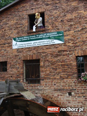 Zdjęcie w galerii na portalu naszraciborz.pl: Trzecia rocznica odrestaurowania młyna wiadomości z regionu