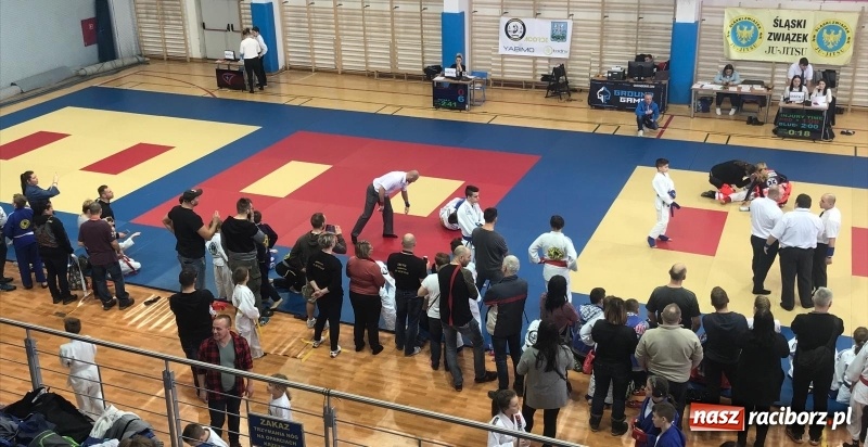 Zdjęcie w galerii na portalu naszraciborz.pl: Łamatorzy z Raciborza na katowickich matach  wiadomości z regionu