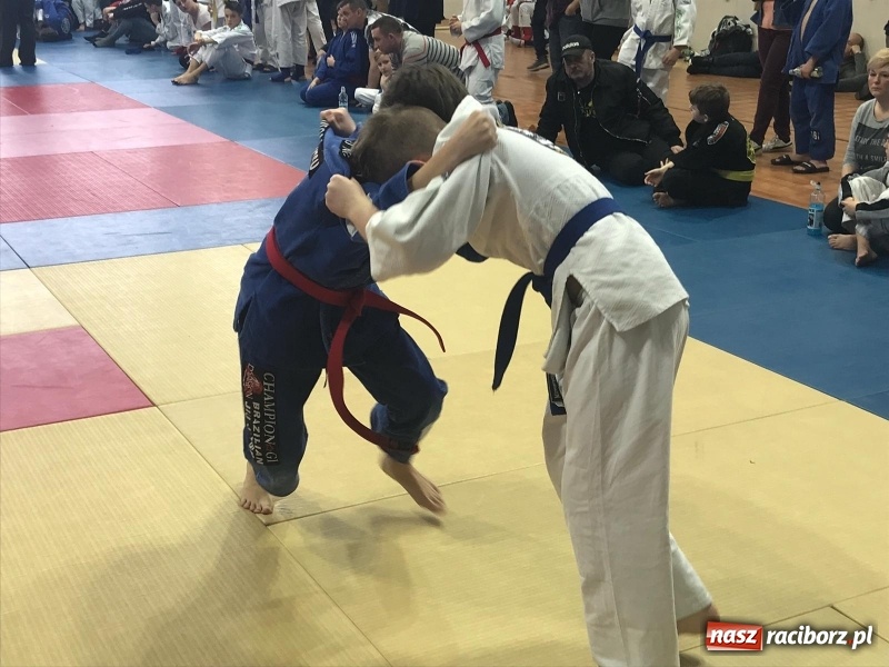 Zdjęcie w galerii na portalu naszraciborz.pl: Łamatorzy z Raciborza na katowickich matach  wiadomości z regionu