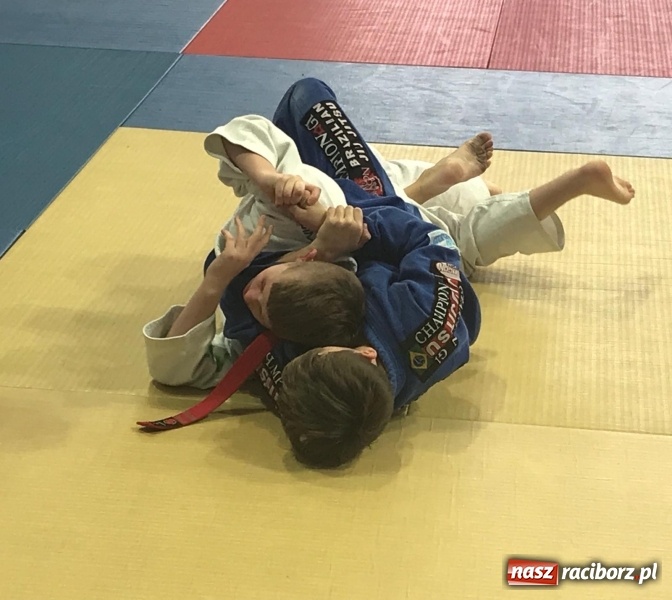 Zdjęcie w galerii na portalu naszraciborz.pl: Łamatorzy z Raciborza na katowickich matach  wiadomości z regionu