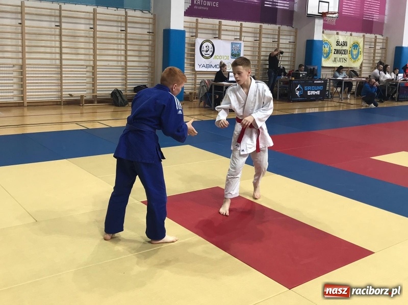 Zdjęcie w galerii na portalu naszraciborz.pl: Łamatorzy z Raciborza na katowickich matach  wiadomości z regionu