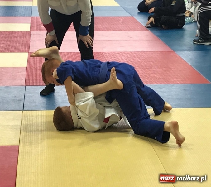 Zdjęcie w galerii na portalu naszraciborz.pl: Łamatorzy z Raciborza na katowickich matach  wiadomości z regionu