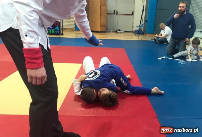 Zdjęcie w galerii na portalu naszraciborz.pl: Łamatorzy z Raciborza na katowickich matach  wiadomości z regionu