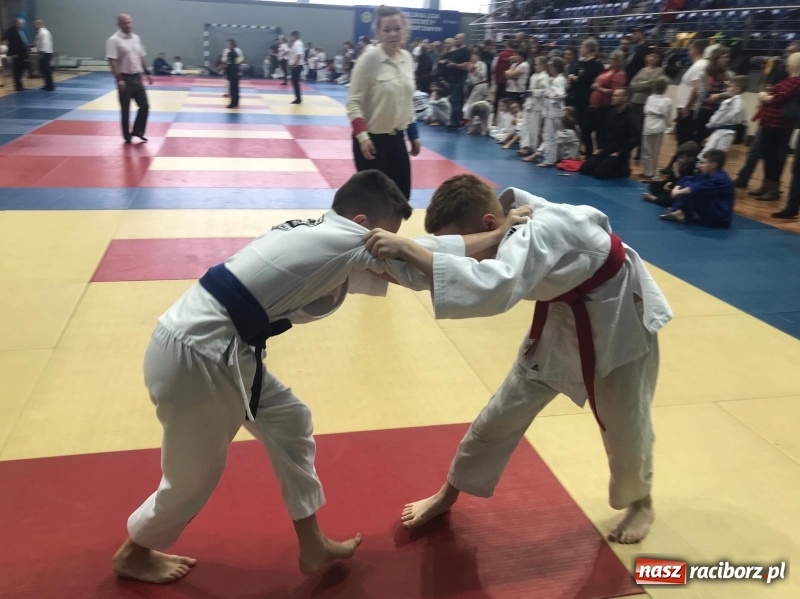 Zdjęcie w galerii na portalu naszraciborz.pl: Łamatorzy z Raciborza na katowickich matach  wiadomości z regionu