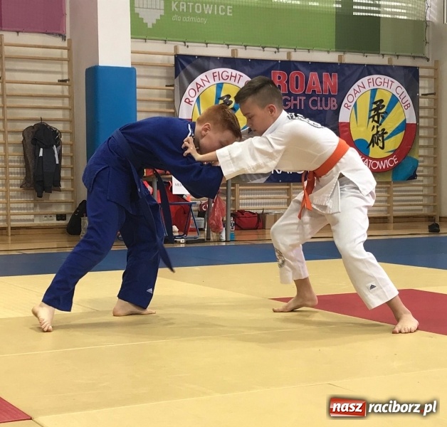 Zdjęcie w galerii na portalu naszraciborz.pl: Łamatorzy z Raciborza na katowickich matach  wiadomości z regionu