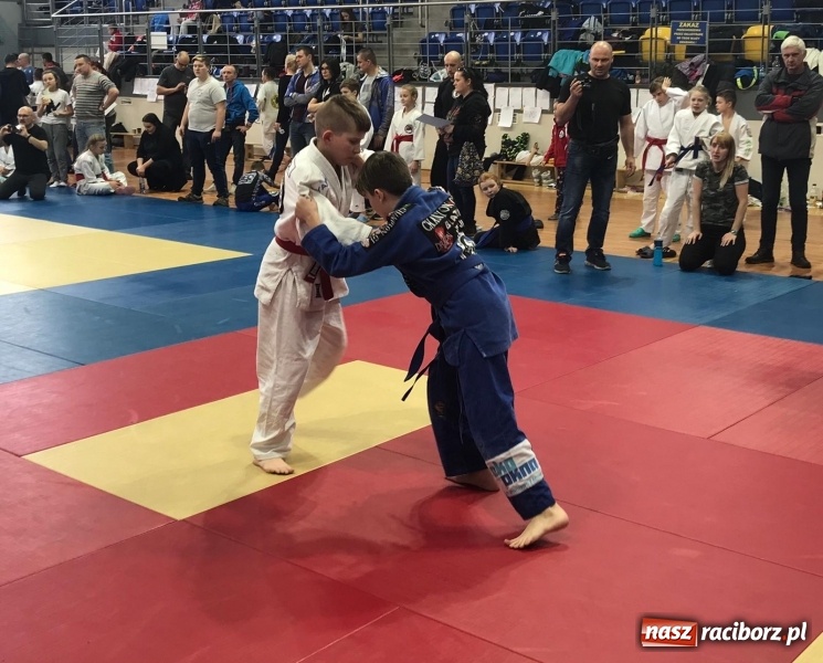 Zdjęcie w galerii na portalu naszraciborz.pl: Łamatorzy z Raciborza na katowickich matach  wiadomości z regionu