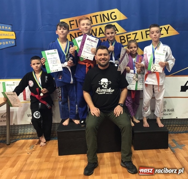 Zdjęcie w galerii na portalu naszraciborz.pl: Łamatorzy z Raciborza na katowickich matach  wiadomości z regionu