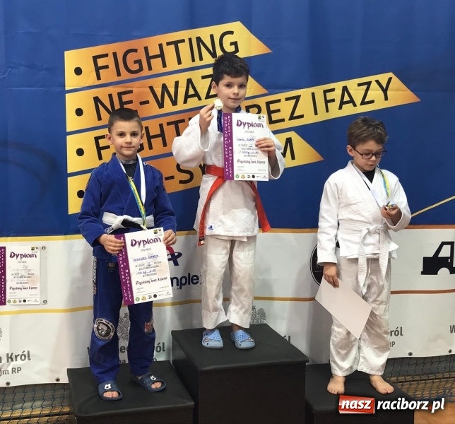 Zdjęcie w galerii na portalu naszraciborz.pl: Łamatorzy z Raciborza na katowickich matach  wiadomości z regionu