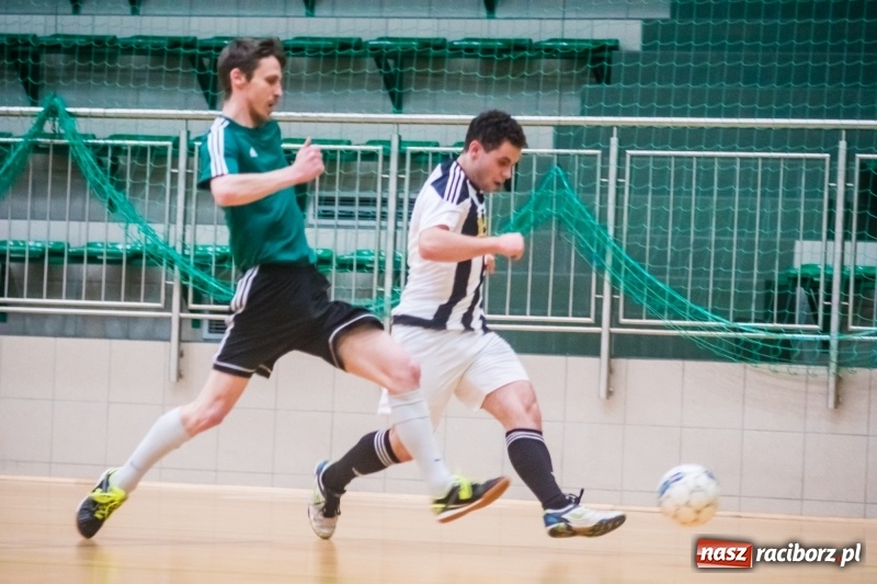 Zdjęcie w galerii na portalu naszraciborz.pl: HLPN: Udana pogoń Salonu Fryzjerskiego wiadomości z regionu