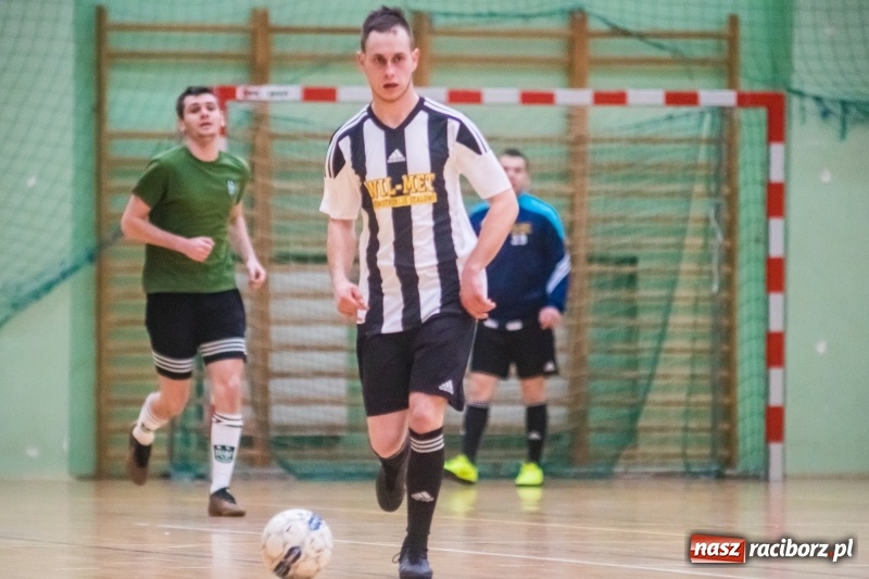 Zdjęcie w galerii na portalu naszraciborz.pl: HLPN: Udana pogoń Salonu Fryzjerskiego wiadomości z regionu