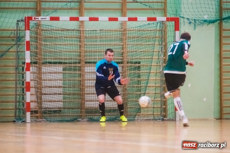 Zdjęcie w galerii na portalu naszraciborz.pl: HLPN: Udana pogoń Salonu Fryzjerskiego wiadomości z regionu