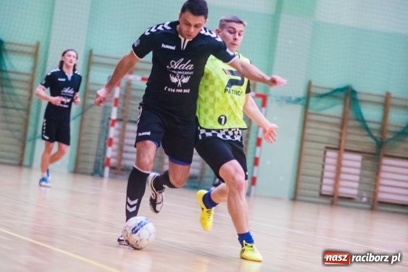 Zdjęcie w galerii na portalu naszraciborz.pl: HLPN: Udana pogoń Salonu Fryzjerskiego wiadomości z regionu