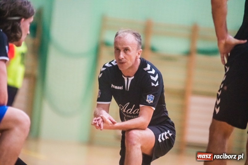 Zdjęcie w galerii na portalu naszraciborz.pl: HLPN: Udana pogoń Salonu Fryzjerskiego wiadomości z regionu