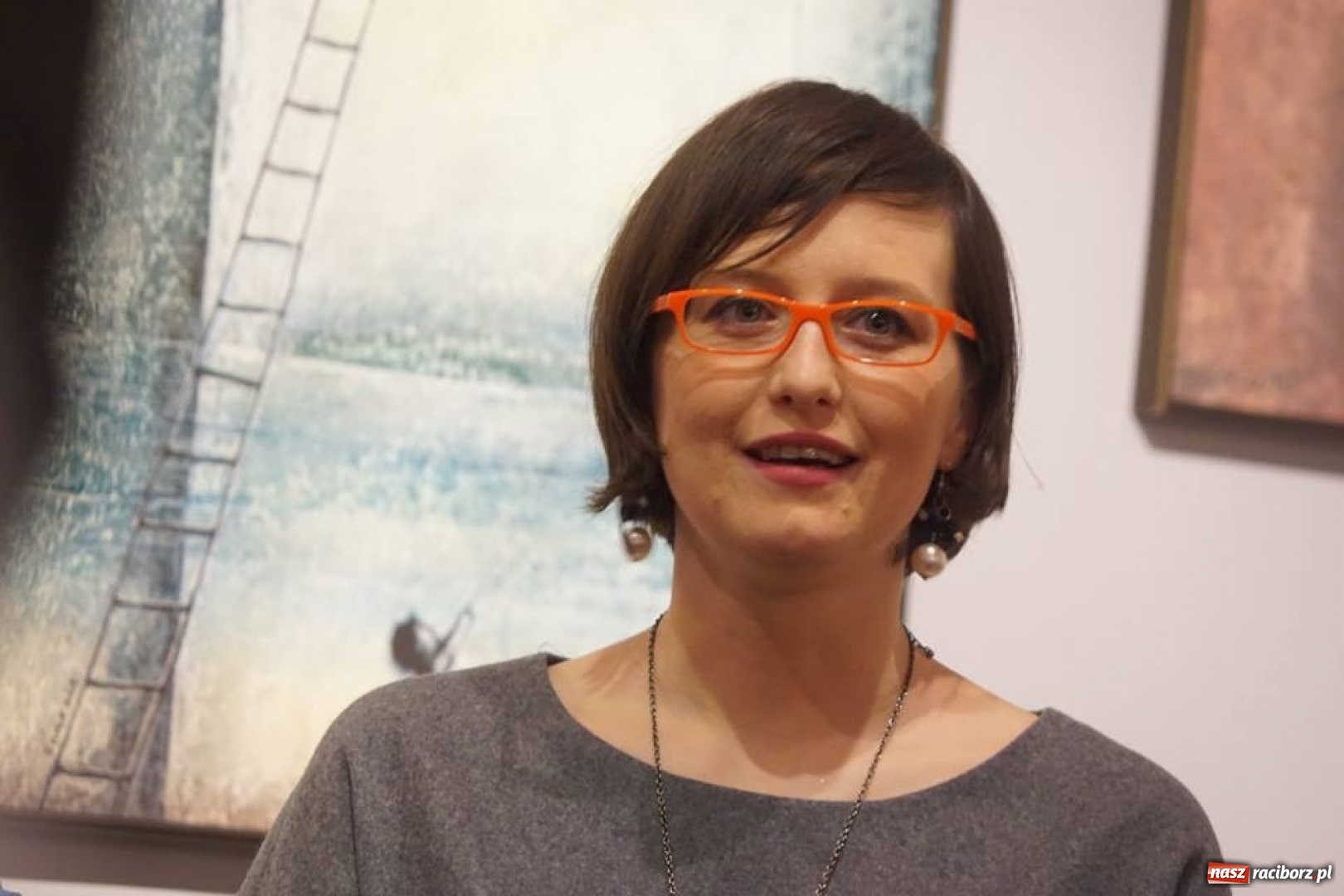 Zdjęcie w galerii na portalu naszraciborz.pl: Wystawa Pastele Sławka Grucy w RCI wiadomości z regionu