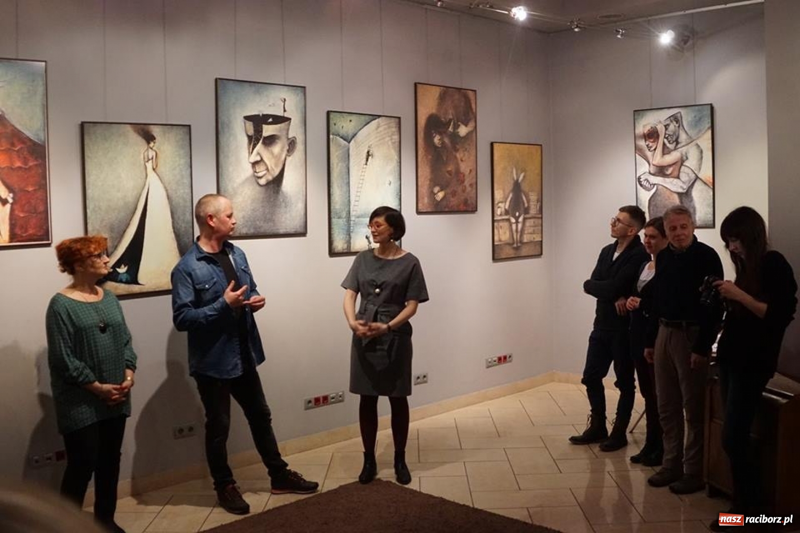 Zdjęcie w galerii na portalu naszraciborz.pl: Wystawa Pastele Sławka Grucy w RCI wiadomości z regionu