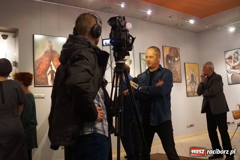 Zdjęcie w galerii na portalu naszraciborz.pl: Wystawa Pastele Sławka Grucy w RCI wiadomości z regionu