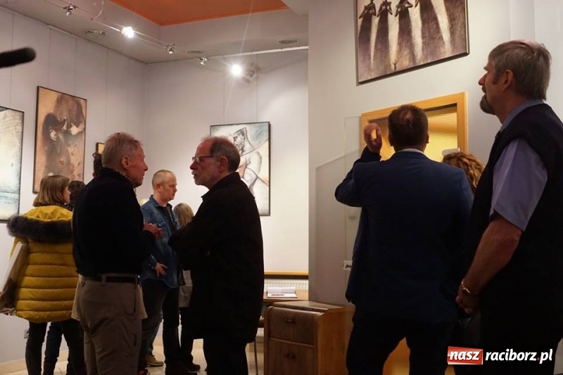 Zdjęcie w galerii na portalu naszraciborz.pl: Wystawa Pastele Sławka Grucy w RCI wiadomości z regionu