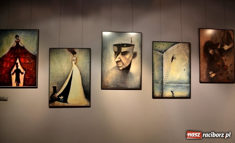 Zdjęcie w galerii na portalu naszraciborz.pl: Wystawa Pastele Sławka Grucy w RCI wiadomości z regionu