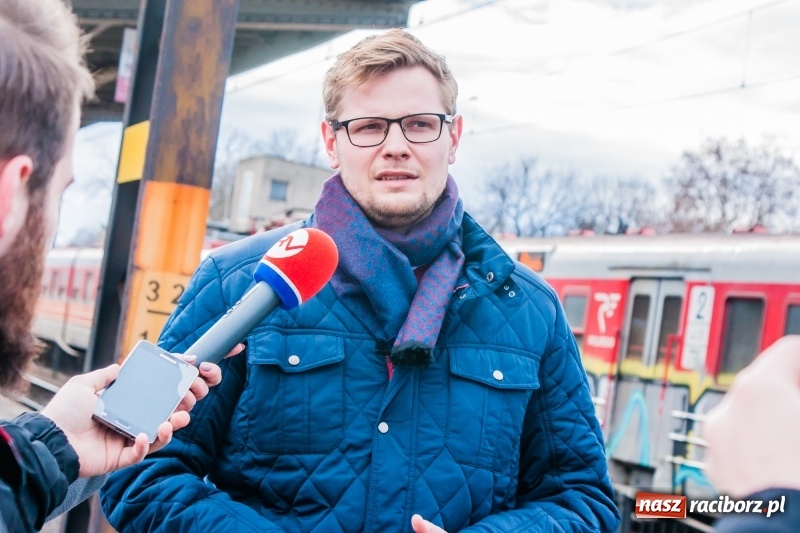 Zdjęcie w galerii na portalu naszraciborz.pl: Ruszyły bezpłatne feryjne przejazdy Kolejami Śląskimi  wiadomości z regionu