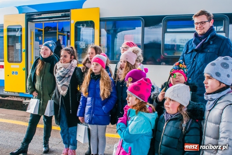 Zdjęcie w galerii na portalu naszraciborz.pl: Ruszyły bezpłatne feryjne przejazdy Kolejami Śląskimi  wiadomości z regionu