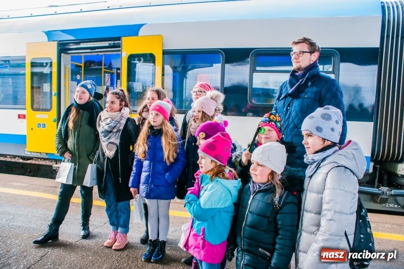 Zdjęcie w galerii na portalu naszraciborz.pl: Ruszyły bezpłatne feryjne przejazdy Kolejami Śląskimi  wiadomości z regionu