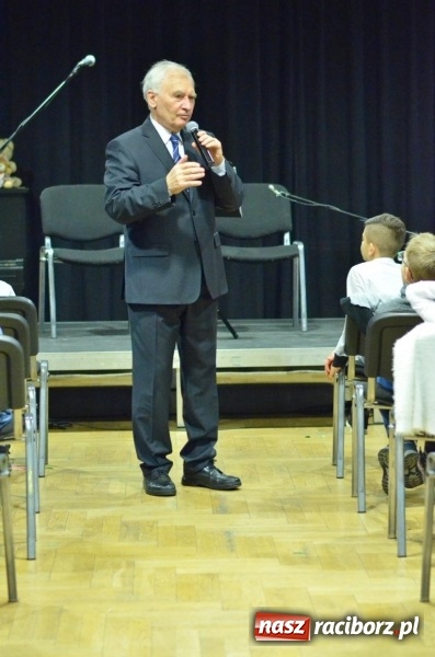 Zdjęcie w galerii na portalu naszraciborz.pl: Dawna lutnia i sopran, czyli kolejny koncert umuzykalniający w RCK wiadomości z regionu