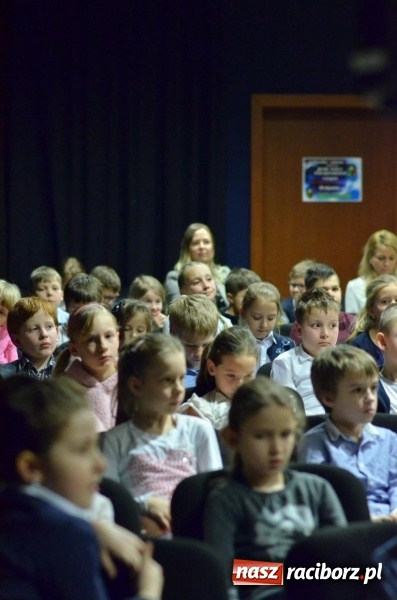 Zdjęcie w galerii na portalu naszraciborz.pl: Dawna lutnia i sopran, czyli kolejny koncert umuzykalniający w RCK wiadomości z regionu