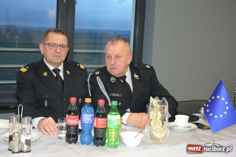 Zdjęcie w galerii na portalu naszraciborz.pl: Historyczne spotkanie strażaków ochotników w Rudyszwałdzie  wiadomości z regionu