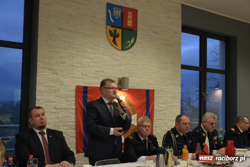 Zdjęcie w galerii na portalu naszraciborz.pl: Historyczne spotkanie strażaków ochotników w Rudyszwałdzie  wiadomości z regionu