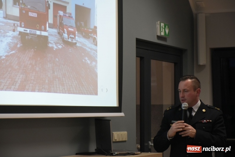 Zdjęcie w galerii na portalu naszraciborz.pl: Historyczne spotkanie strażaków ochotników w Rudyszwałdzie  wiadomości z regionu