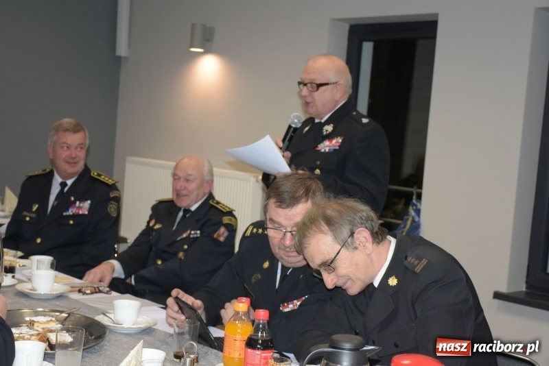 Zdjęcie w galerii na portalu naszraciborz.pl: Historyczne spotkanie strażaków ochotników w Rudyszwałdzie  wiadomości z regionu