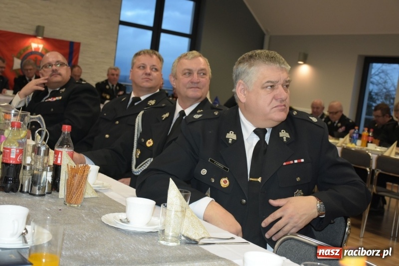 Zdjęcie w galerii na portalu naszraciborz.pl: Historyczne spotkanie strażaków ochotników w Rudyszwałdzie  wiadomości z regionu