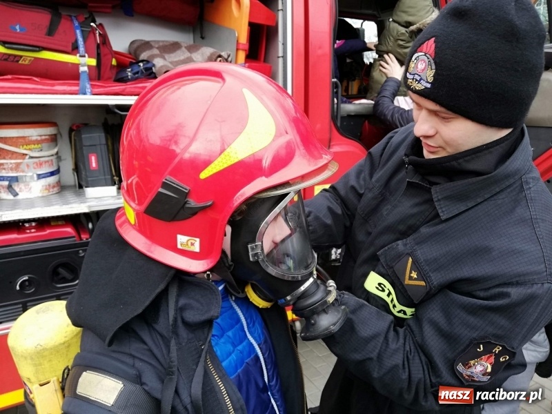 Zdjęcie w galerii na portalu naszraciborz.pl: Strażacy w akcji... kręci mnie bezpieczeństwo  wiadomości z regionu