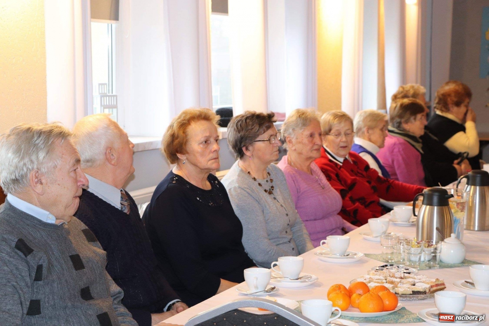 Zdjęcie w galerii na portalu naszraciborz.pl: W Krowiarkach świętowano Dzień Babci i Dziadka wiadomości z regionu