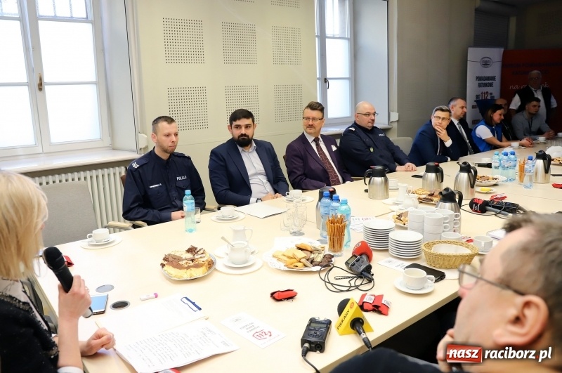 Zdjęcie w galerii na portalu naszraciborz.pl: Prawie co drugie zgłoszenie na 112 jest fałszywe!  wiadomości z regionu