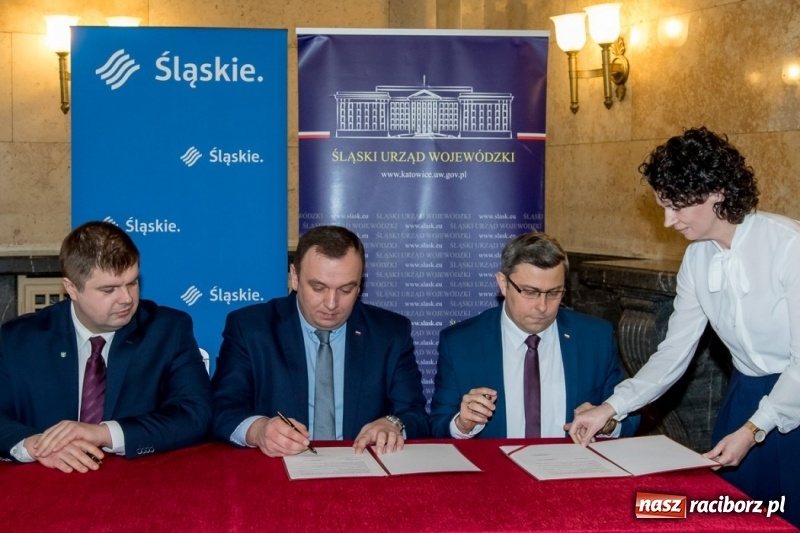 Zdjęcie w galerii na portalu naszraciborz.pl: Podpisano porozumienie o współpracy przy organizacji obchodów stulecia Powstań Śląskich wiadomości z regionu