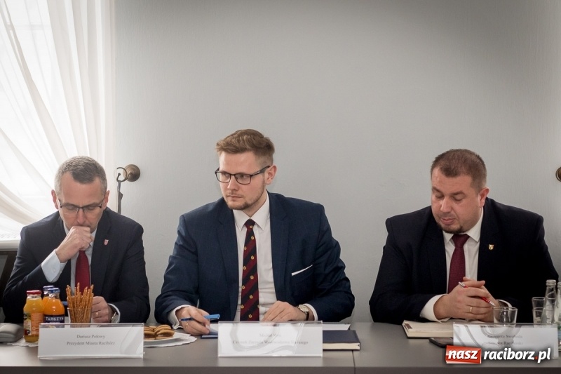 Zdjęcie w galerii na portalu naszraciborz.pl: Kolejowo-drogowa przyszłość Raciborza i okolic. Spotkanie w Katowicach  wiadomości z regionu