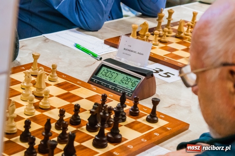 Zdjęcie w galerii na portalu naszraciborz.pl: Szachiści z Polski i zagranicy rywalizują o Puchar Prezydenta wiadomości z regionu