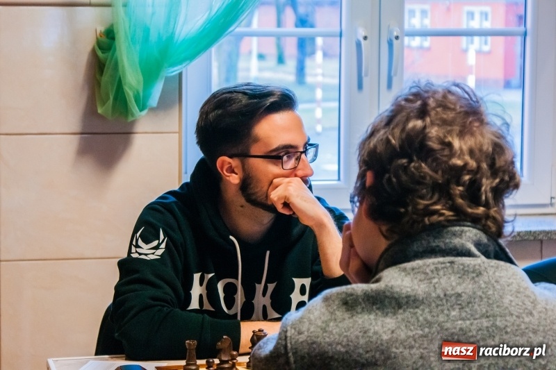 Zdjęcie w galerii na portalu naszraciborz.pl: Szachiści z Polski i zagranicy rywalizują o Puchar Prezydenta wiadomości z regionu