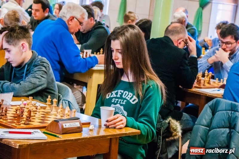 Zdjęcie w galerii na portalu naszraciborz.pl: Szachiści z Polski i zagranicy rywalizują o Puchar Prezydenta wiadomości z regionu