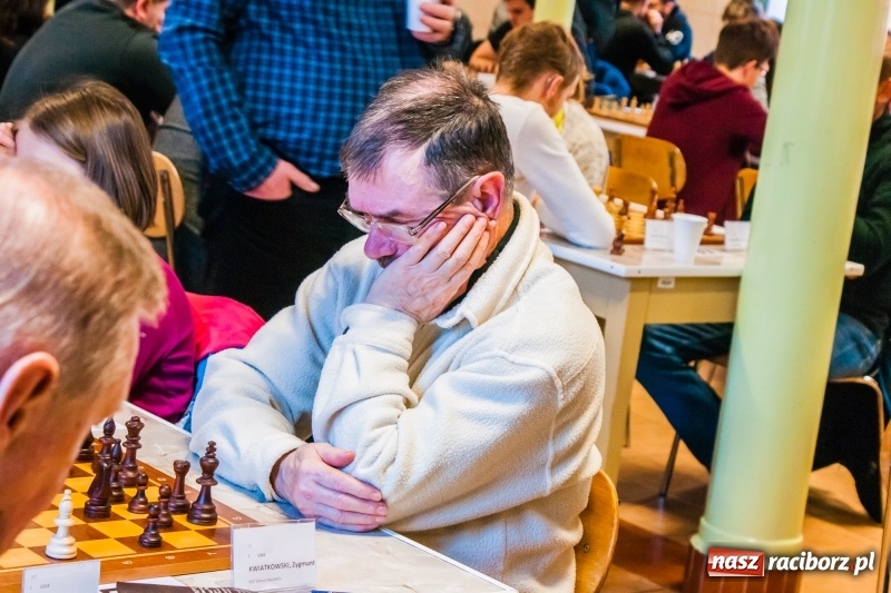 Zdjęcie w galerii na portalu naszraciborz.pl: Szachiści z Polski i zagranicy rywalizują o Puchar Prezydenta wiadomości z regionu