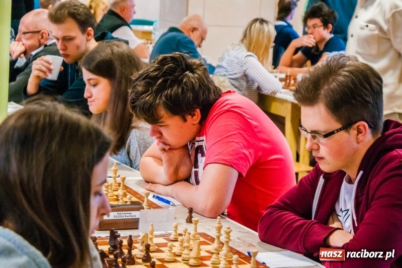 Zdjęcie w galerii na portalu naszraciborz.pl: Szachiści z Polski i zagranicy rywalizują o Puchar Prezydenta wiadomości z regionu