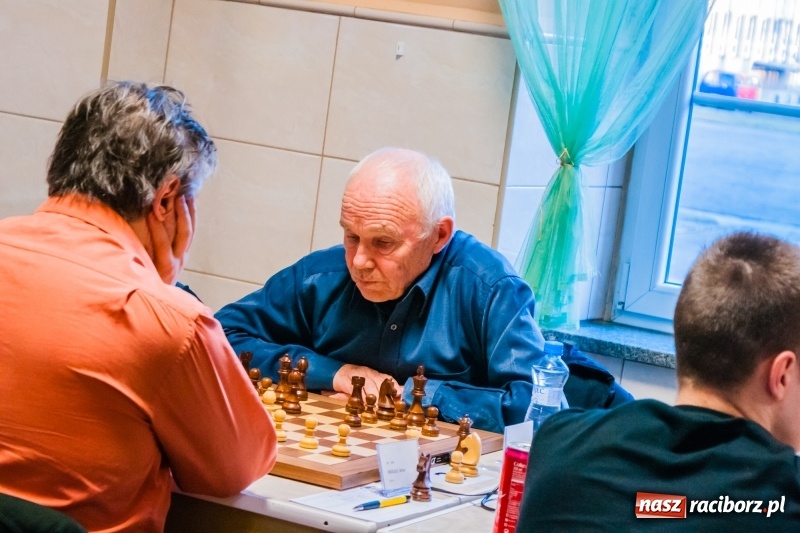 Zdjęcie w galerii na portalu naszraciborz.pl: Szachiści z Polski i zagranicy rywalizują o Puchar Prezydenta wiadomości z regionu